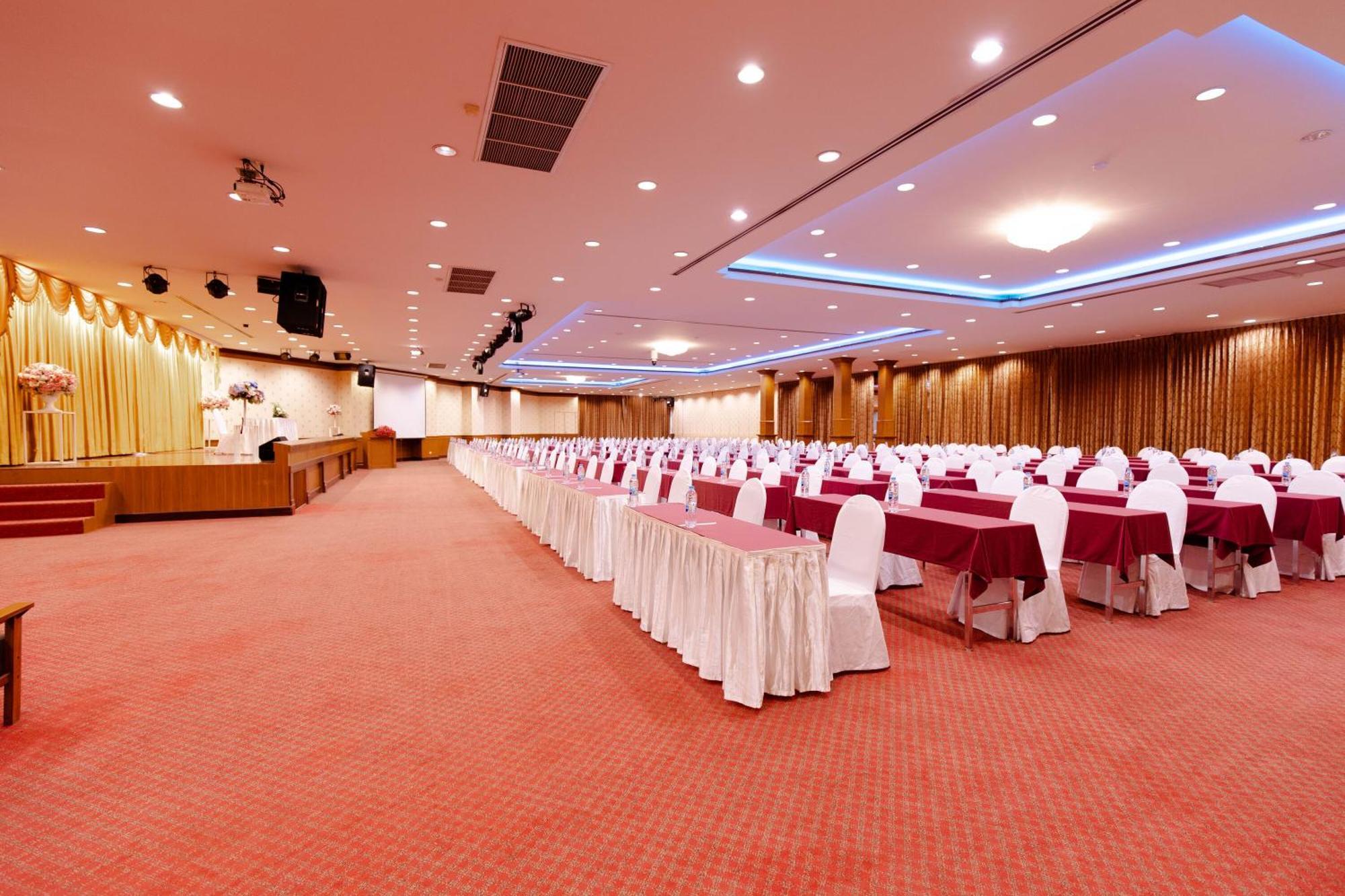 Chumphon Gardens Hotel Exterior photo