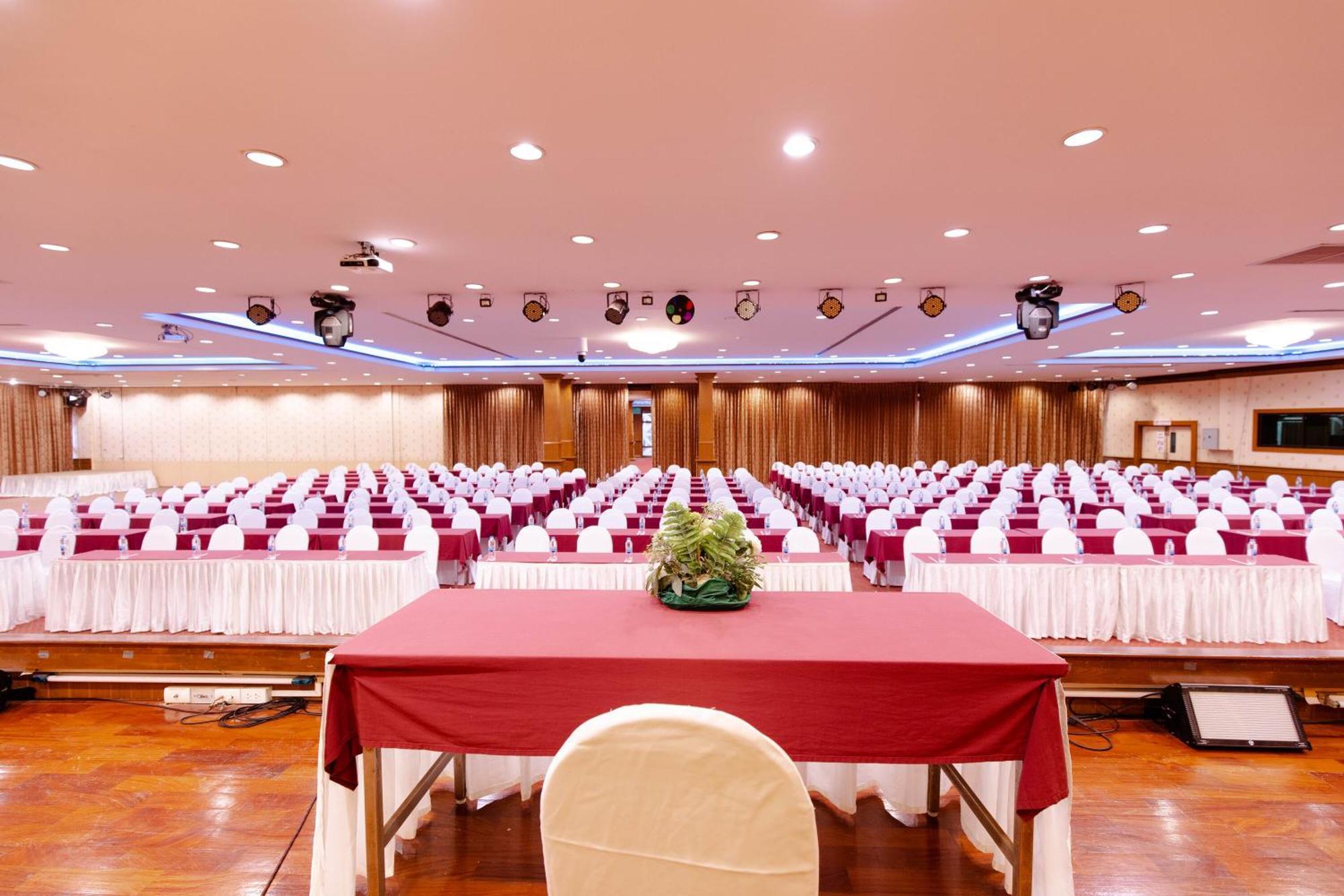 Chumphon Gardens Hotel Exterior photo