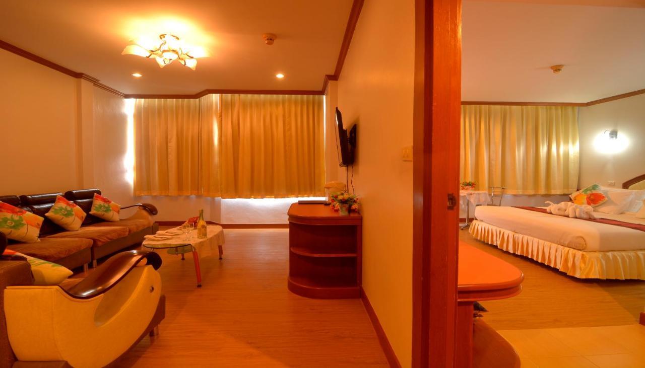 Chumphon Gardens Hotel Exterior photo